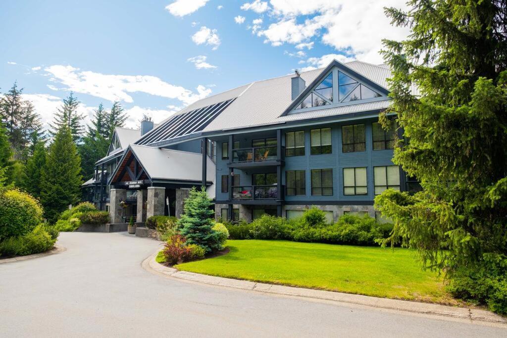 Powderhorn By Whistler Blackcomb Vacation Rentals Экстерьер фото