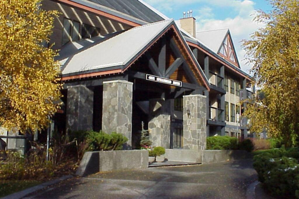 Powderhorn By Whistler Blackcomb Vacation Rentals Экстерьер фото