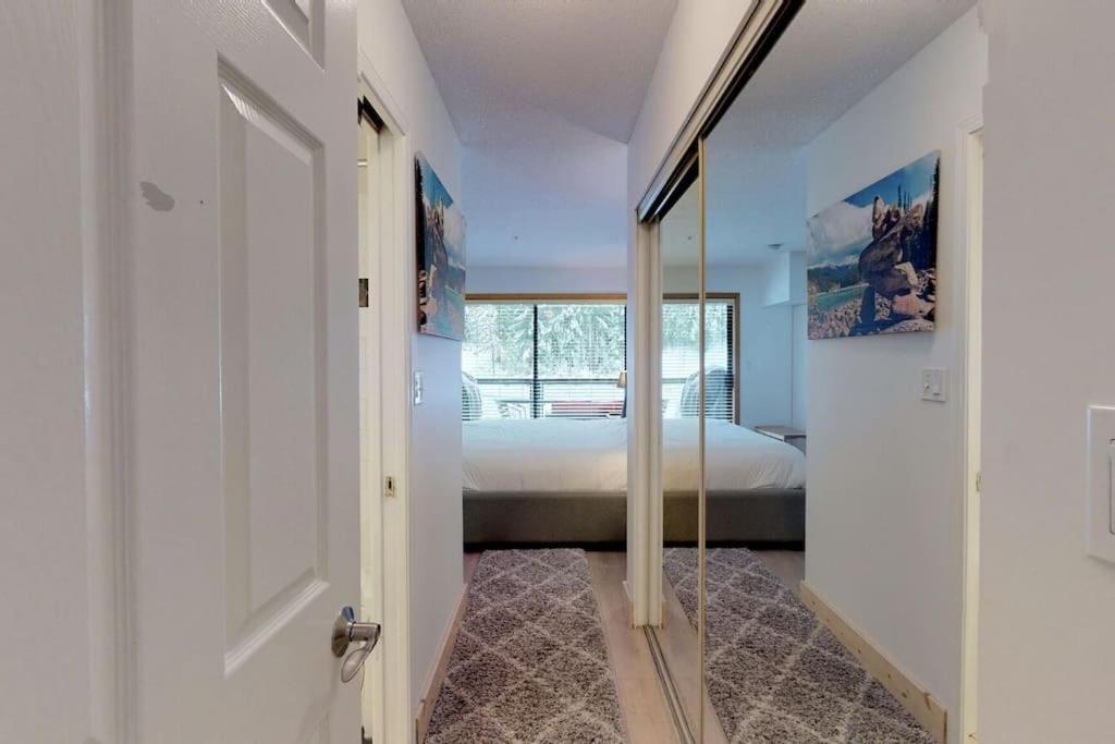 Powderhorn By Whistler Blackcomb Vacation Rentals Экстерьер фото